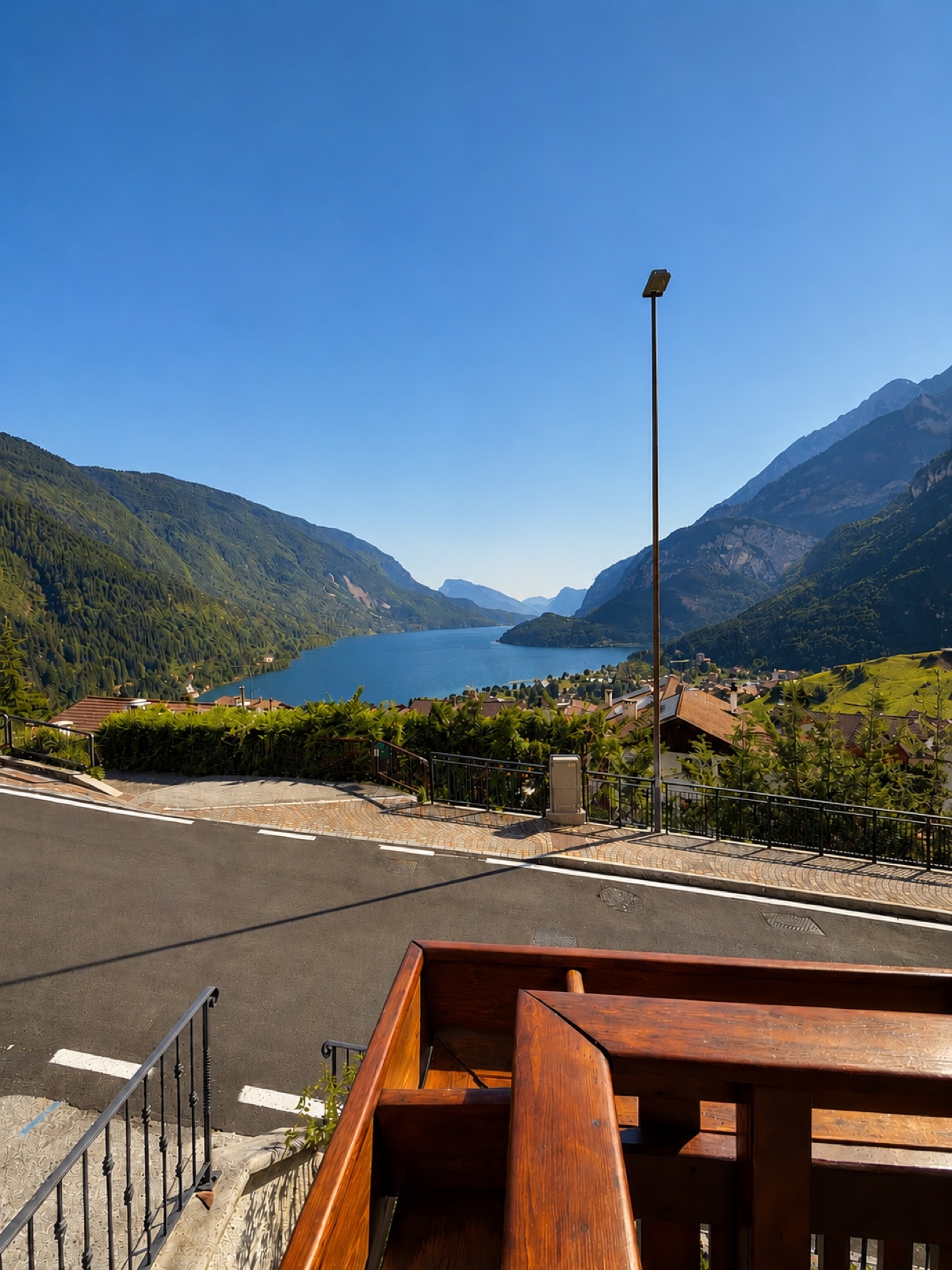 Vista sul Lago di Molveno da Appartamento Calipso