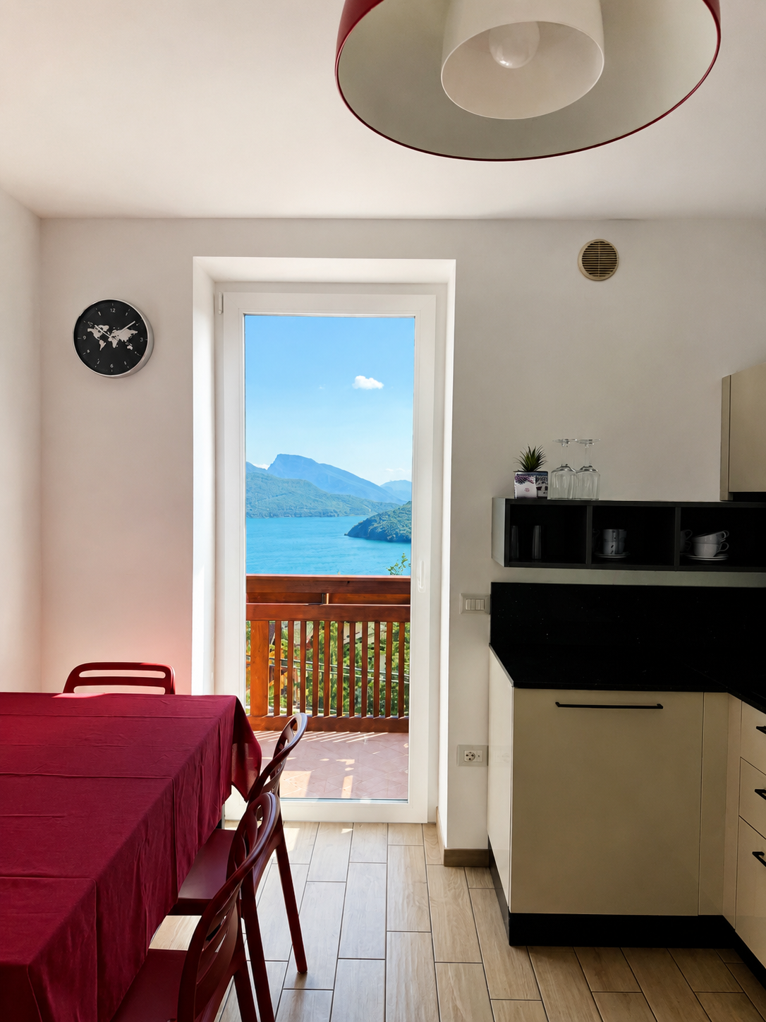Eterea, appartamento con vista sul Lago di Molveno