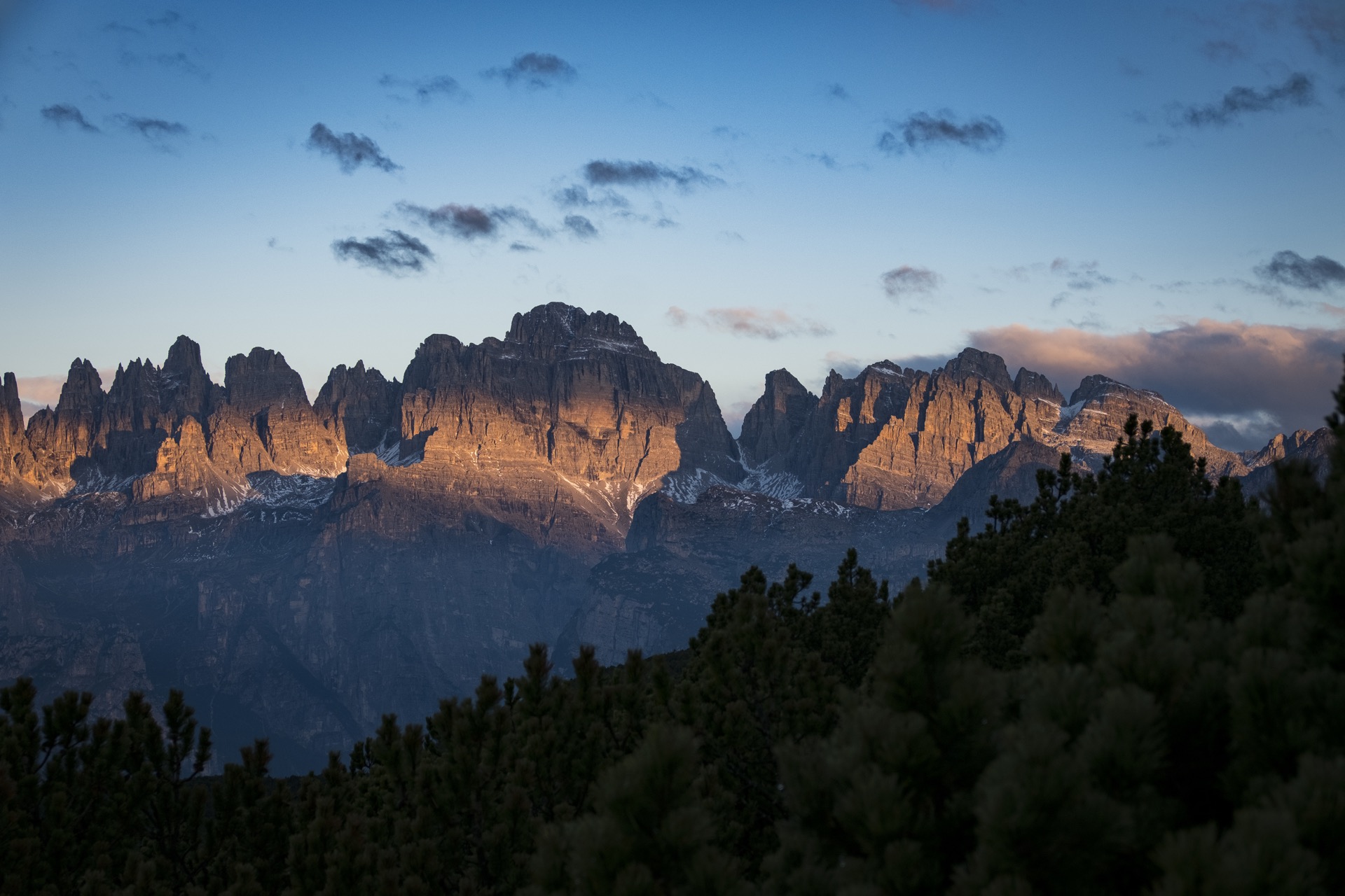 Vista sulle Dolomiti di Brenta dalla Paganella
